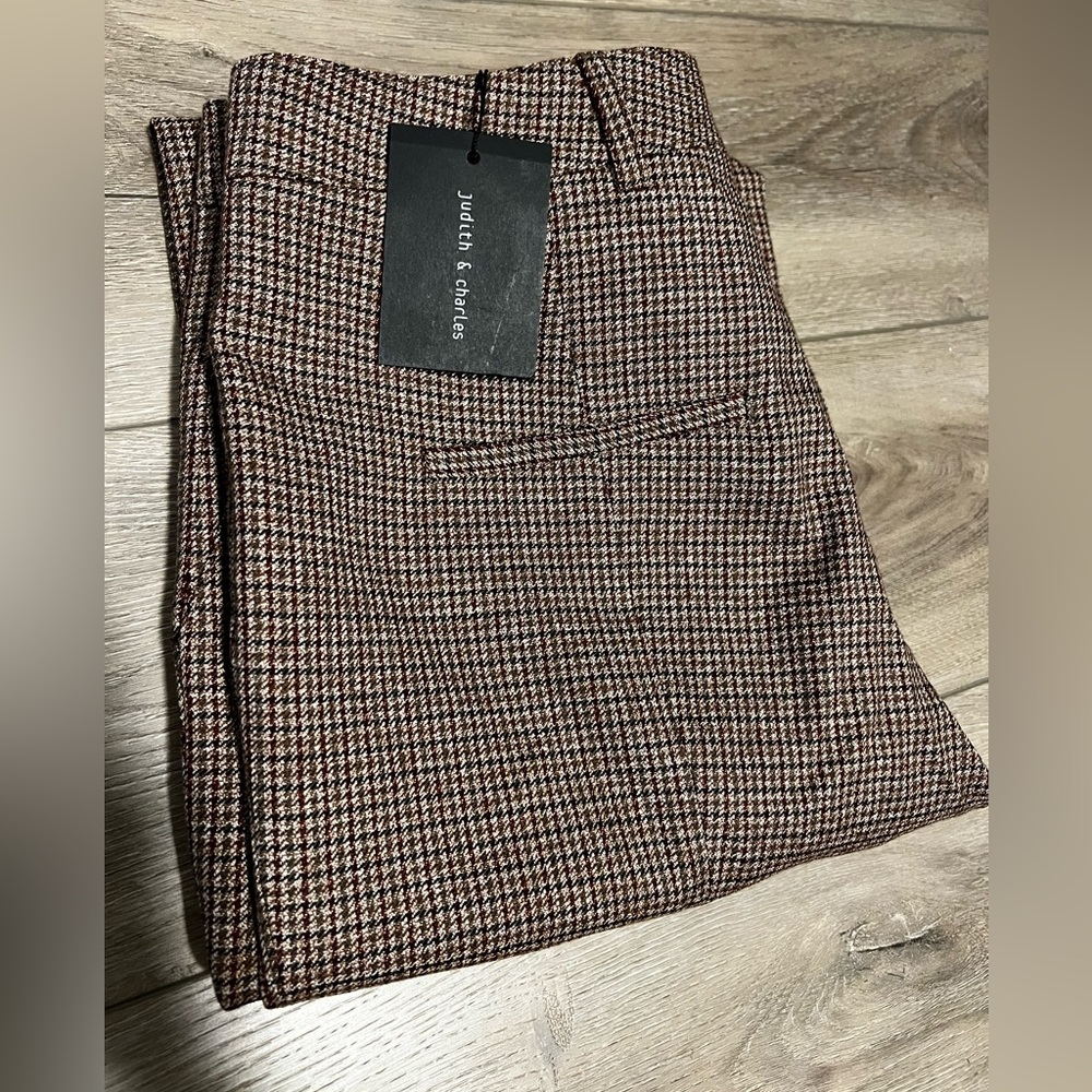 Judith and Charles Carrara pant never worn tags on